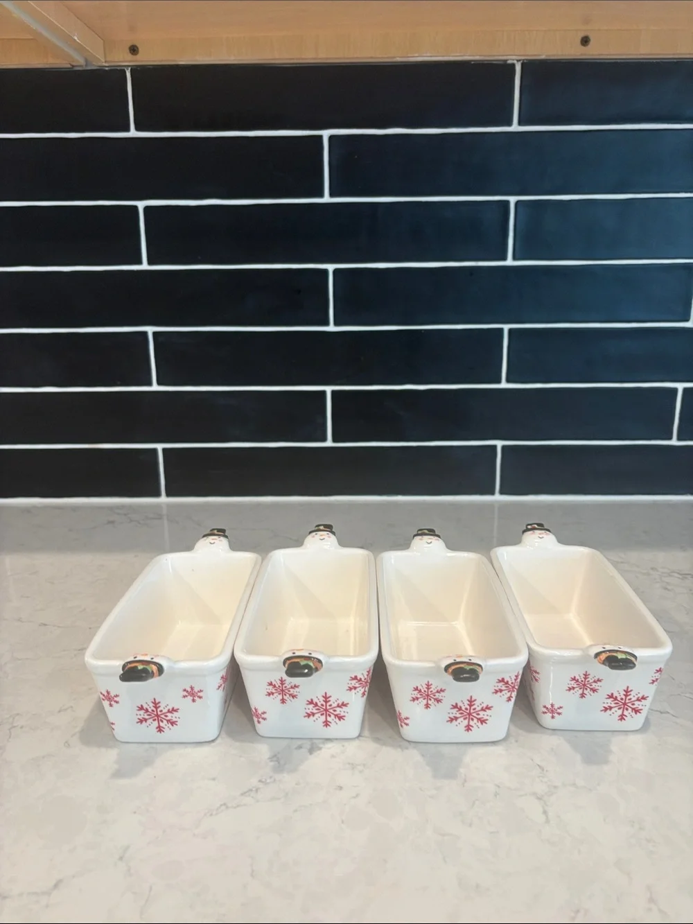 Set of 4 Holiday Time Mini Loaf Pans